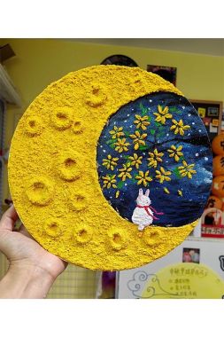 Tô màu mùa hè – Cùng con vẽ tranh acrylic Bạn không cần là họa sĩ để vẽ đẹp – chỉ cần trái tim muốn cùng con tạo nên ký ức!